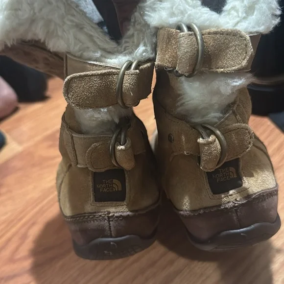 North face Boots - Picture 4 of 5